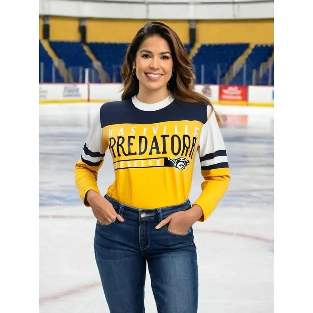 NWT NHL Nashville Predators Women's Size Small‎ Long Sleeve Lightweight Top